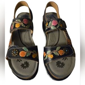 L'ARTISTE SPRING STEP Floral Sandals SZ 8 NWOT
